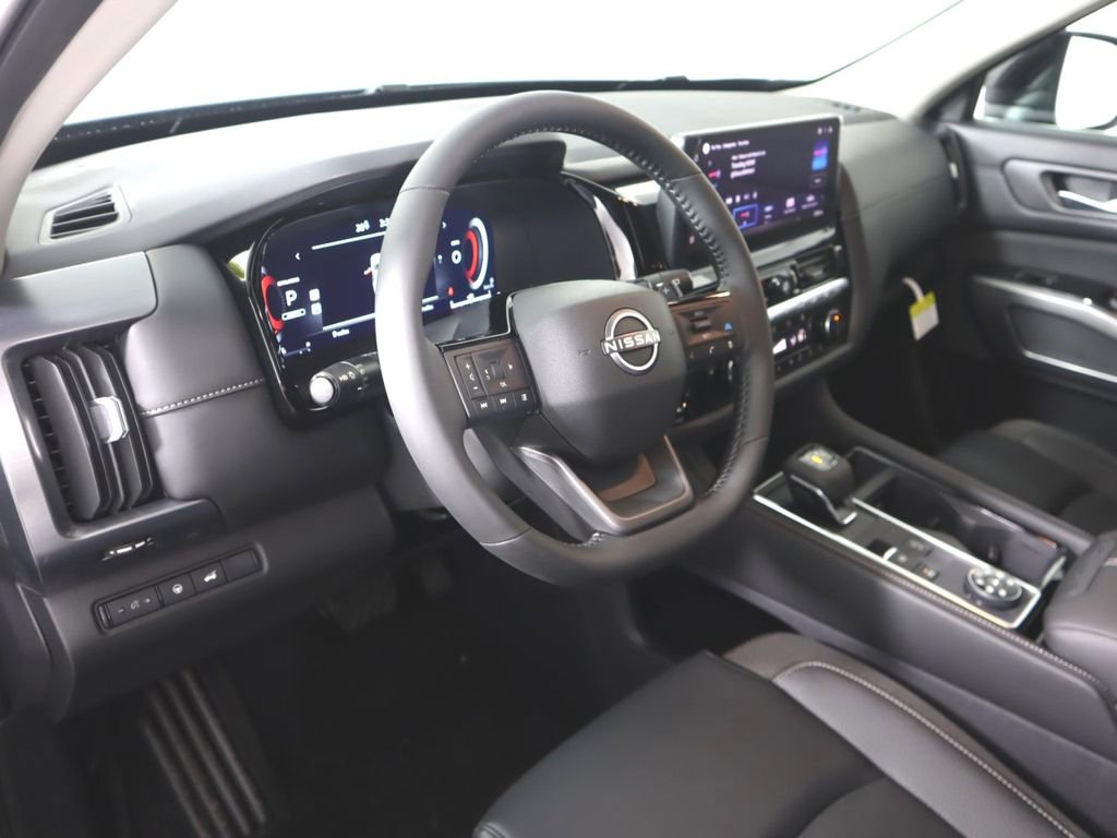 New 2026 Nissan Pathfinder SL image 9