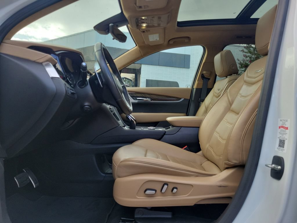 Used 2023 Cadillac XT6 Sport w/ Platinum Package AWD/4WD image 27