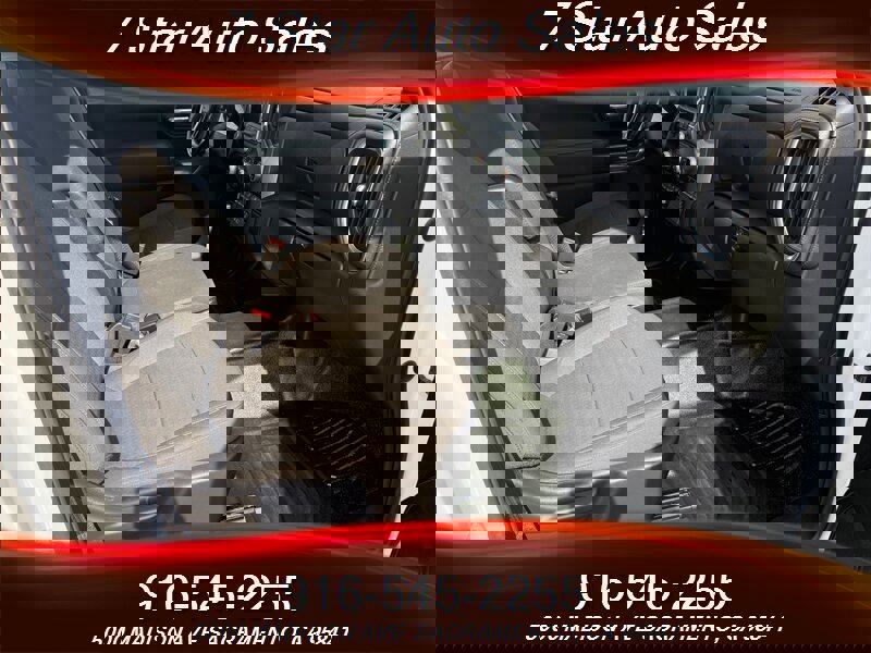 Used 2022 Chevrolet Silverado 2500 LT w/ Convenience Package image 12