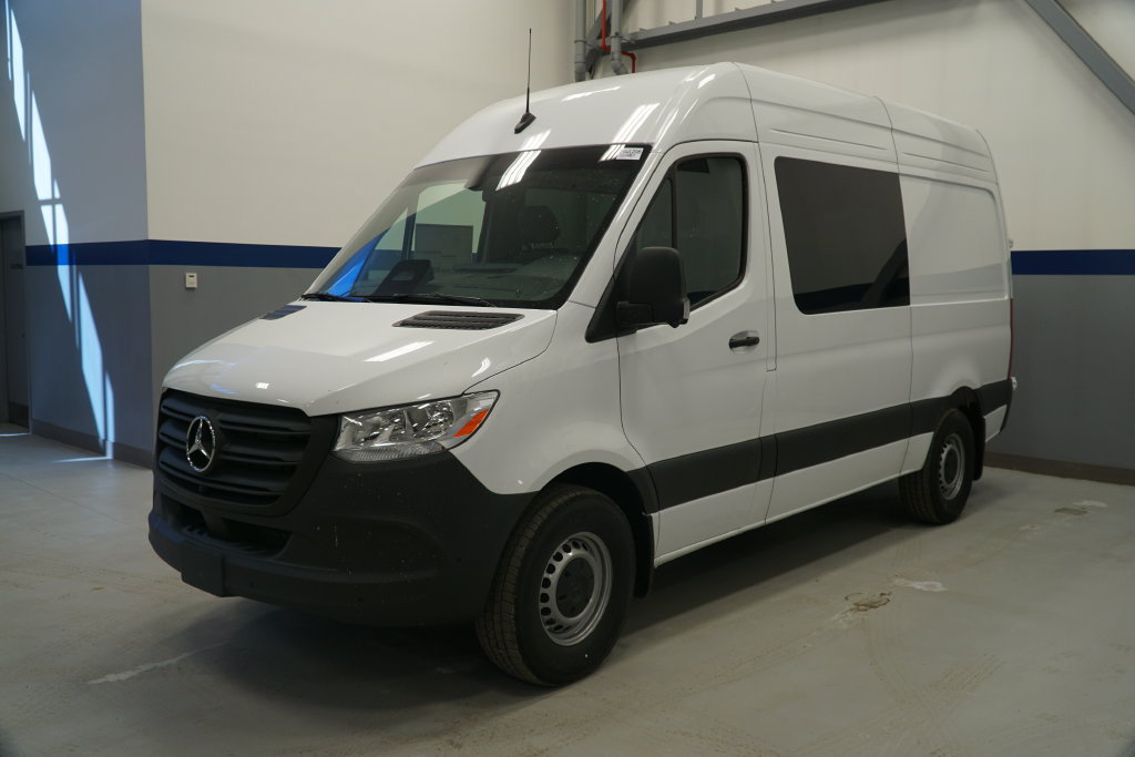 New 2026 Mercedes-Benz Sprinter 2500 image 3