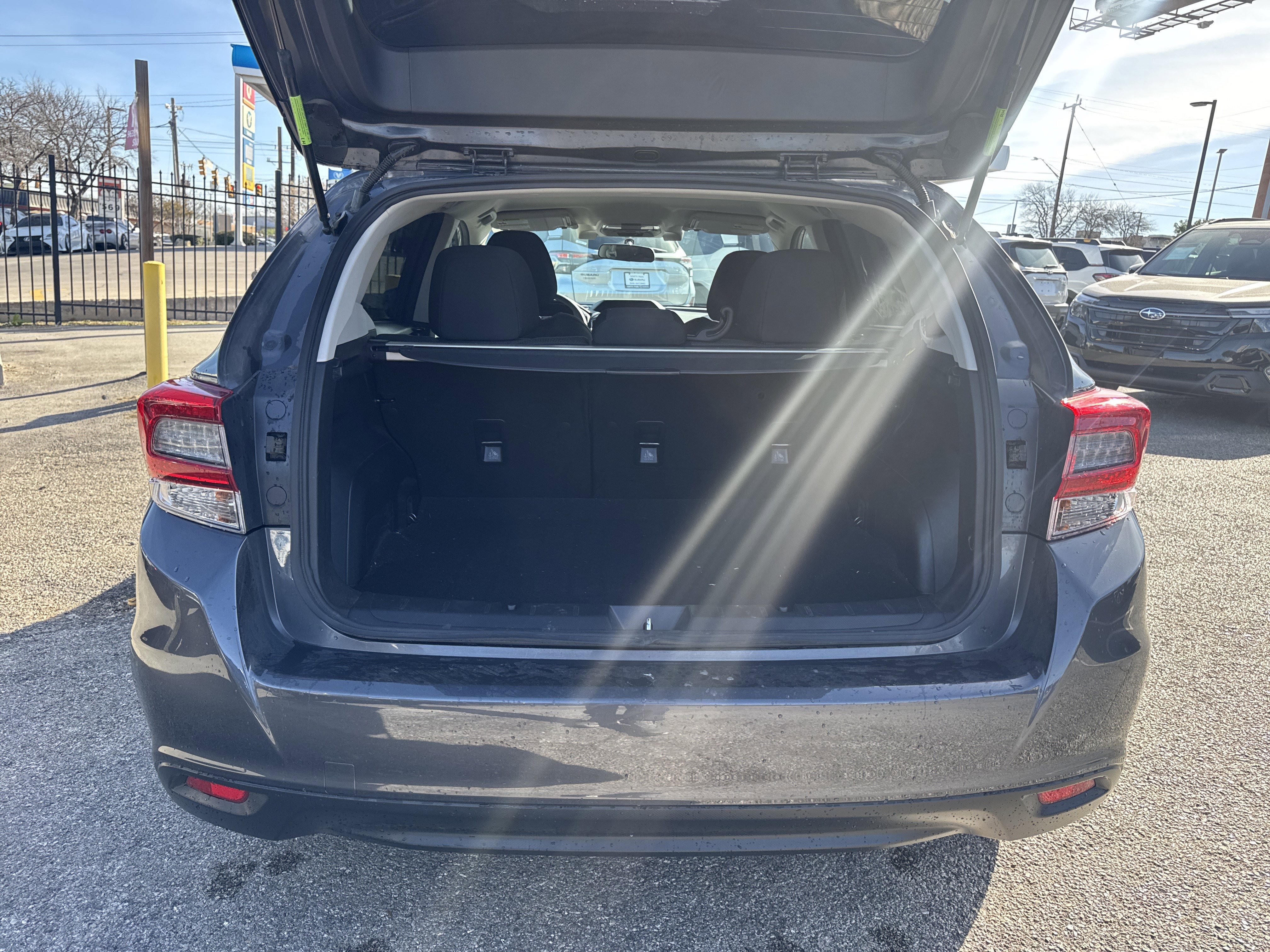 Used 2023 Subaru Impreza Premium image 27