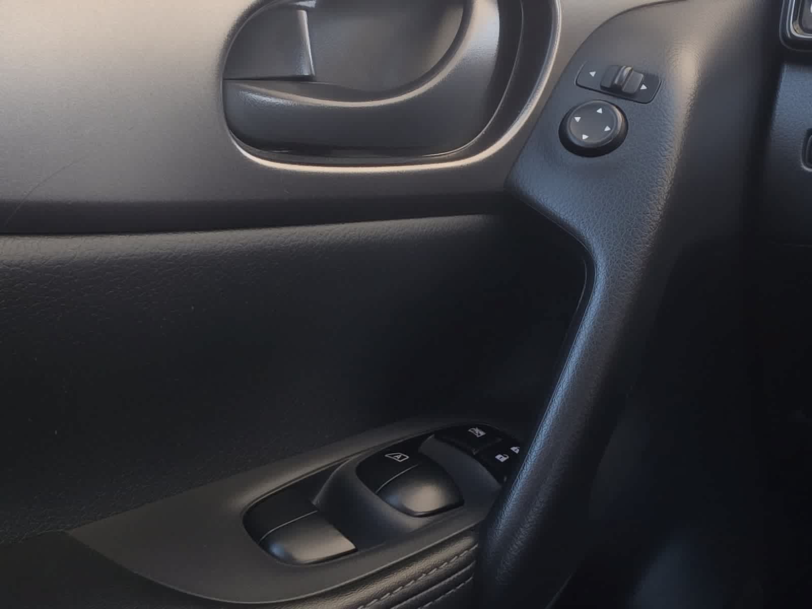 Used 2021 Nissan Rogue Sport S FWD image 29