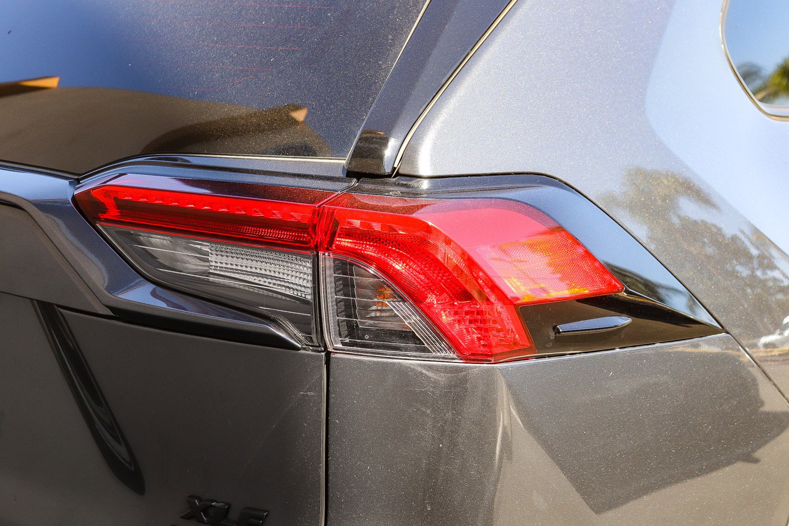 Used 2023 Toyota RAV4 XLE Premium image 12