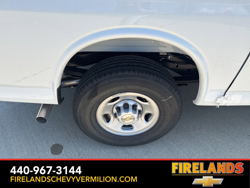 New 2025 Chevrolet Express 2500 Work Van w/ Driver Convenience Package image 38