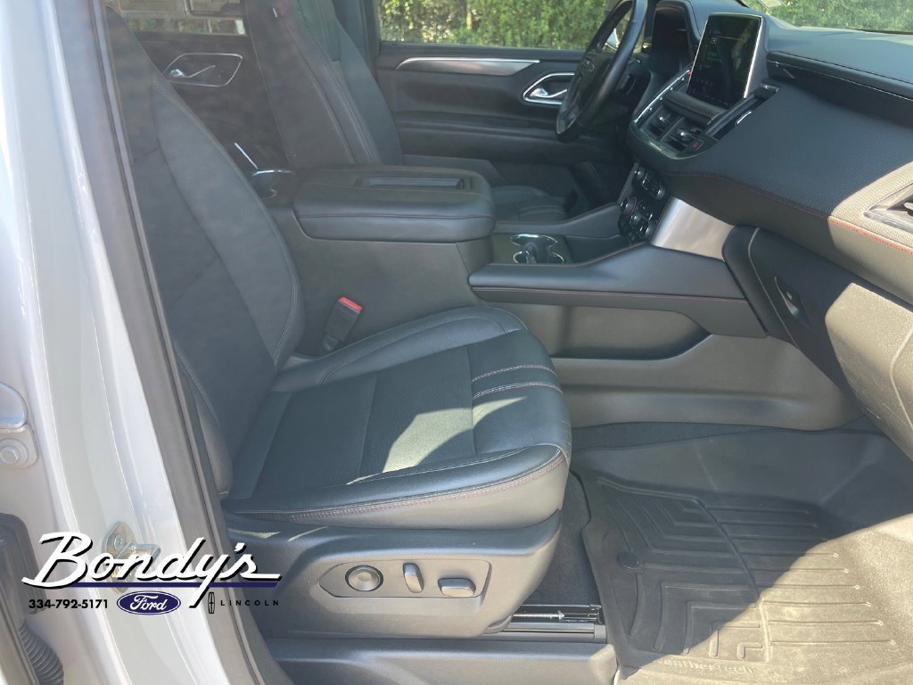 Used 2022 Chevrolet Tahoe RST w/ Luxury Package RWD image 18