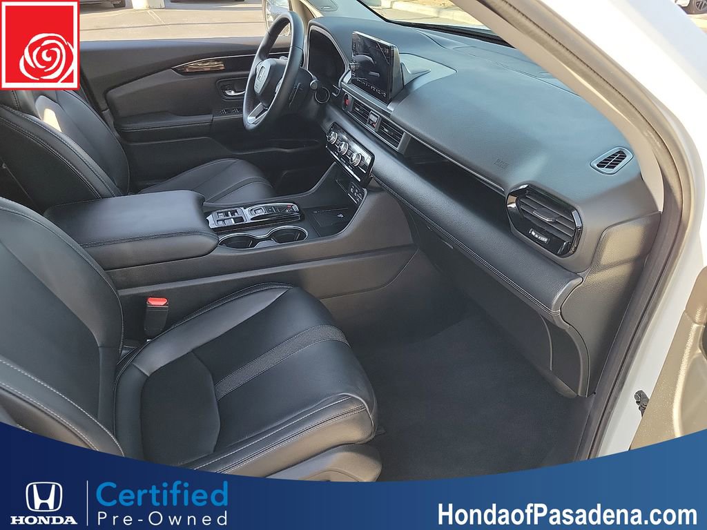 Certified 2023 Honda Pilot Touring image 24