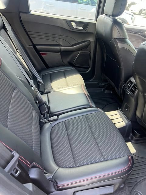 Used 2023 Ford Escape ST-Line w/ Tech Pack #1 AWD/4WD image 8