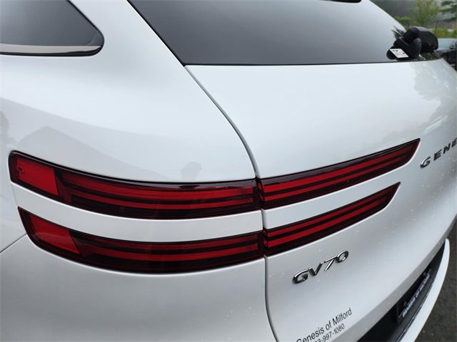Used 2024 Genesis GV70 3.5T Sport image 9