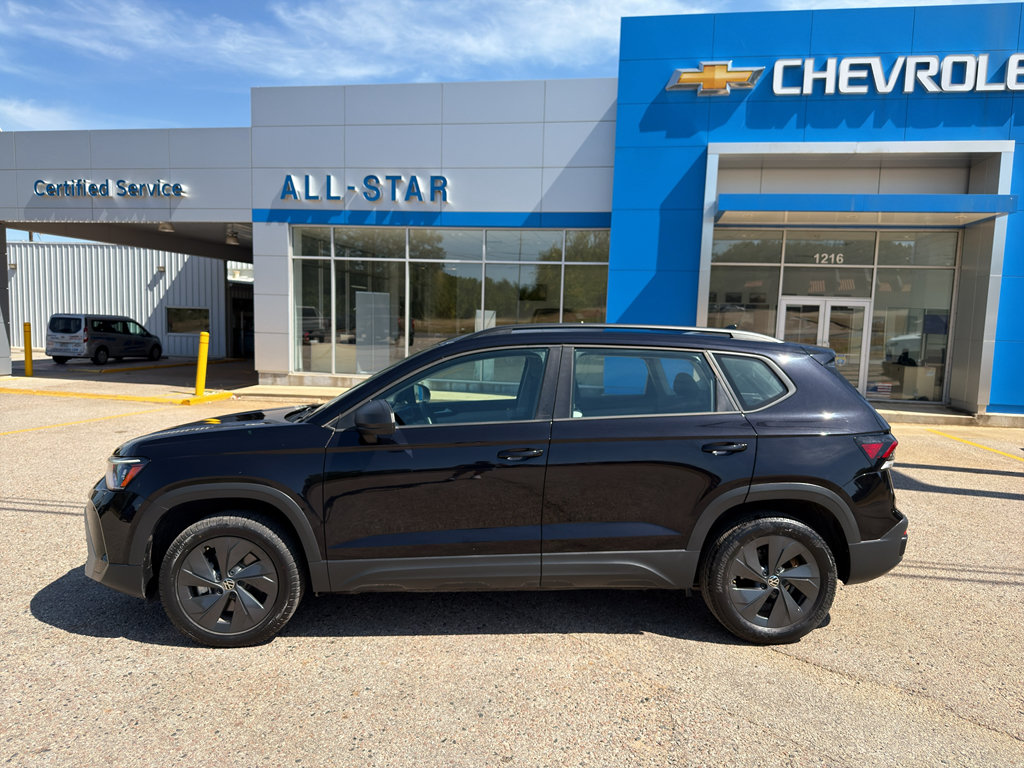 Used 2025 Volkswagen Taos S FWD image 4