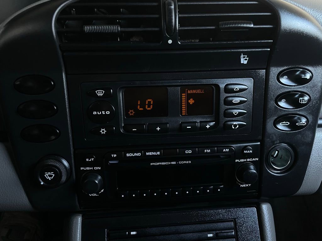 Used 2003 Porsche Boxster S image 25