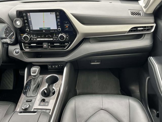 Used 2021 Toyota Highlander Limited image 20