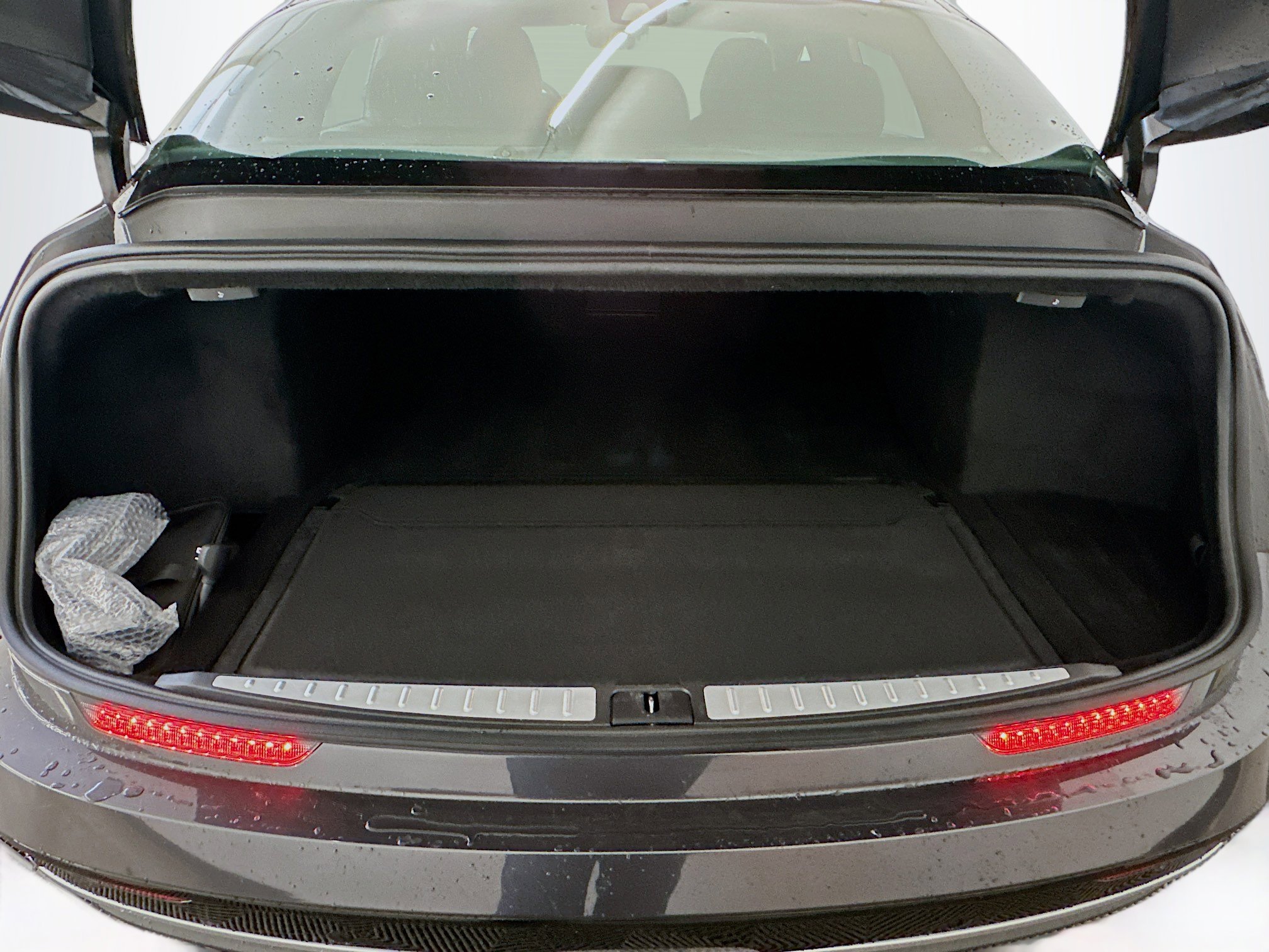 Used 2024 Lucid Air Touring AWD/4WD image 30