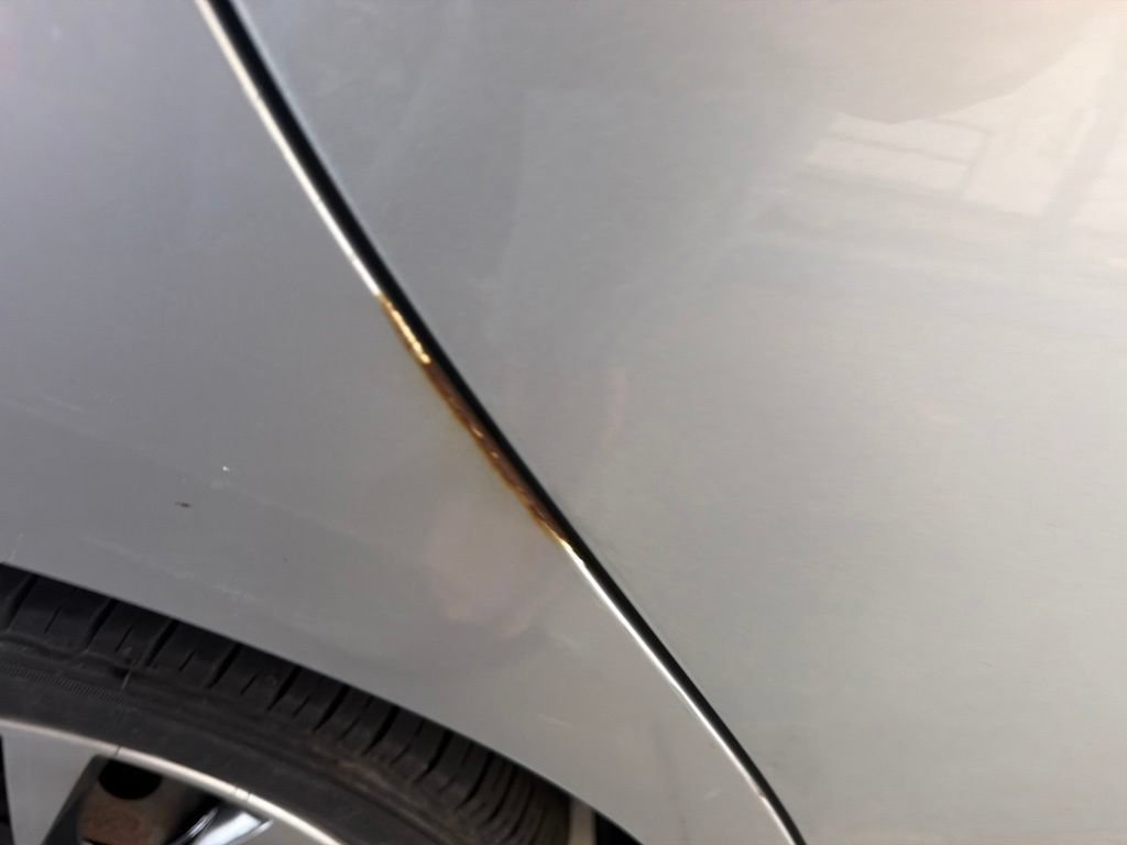 Used 2010 Toyota Yaris Sedan FWD image 6