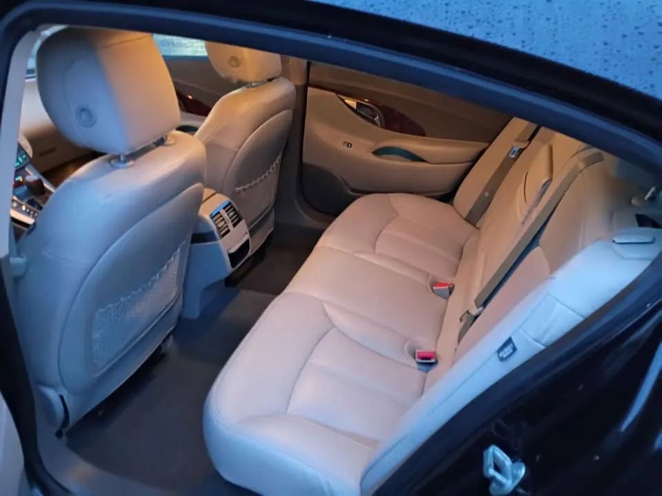 Used 2013 Buick LaCrosse FWD image 8