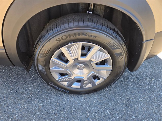 Used 2025 Nissan Kicks S image 12