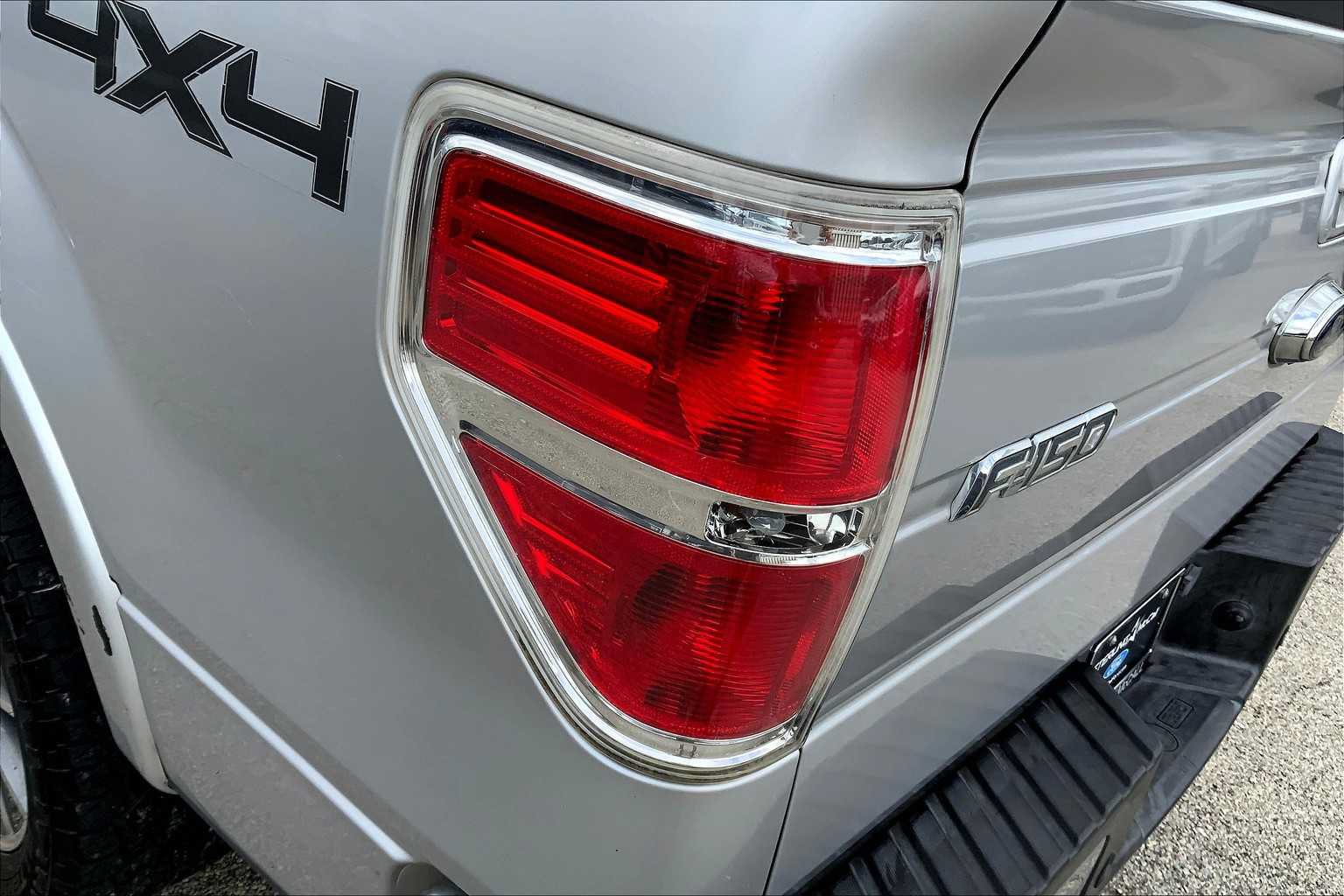 Used 2014 Ford F150 Lariat w/ Equipment Group 502A Luxury AWD/4WD image 22