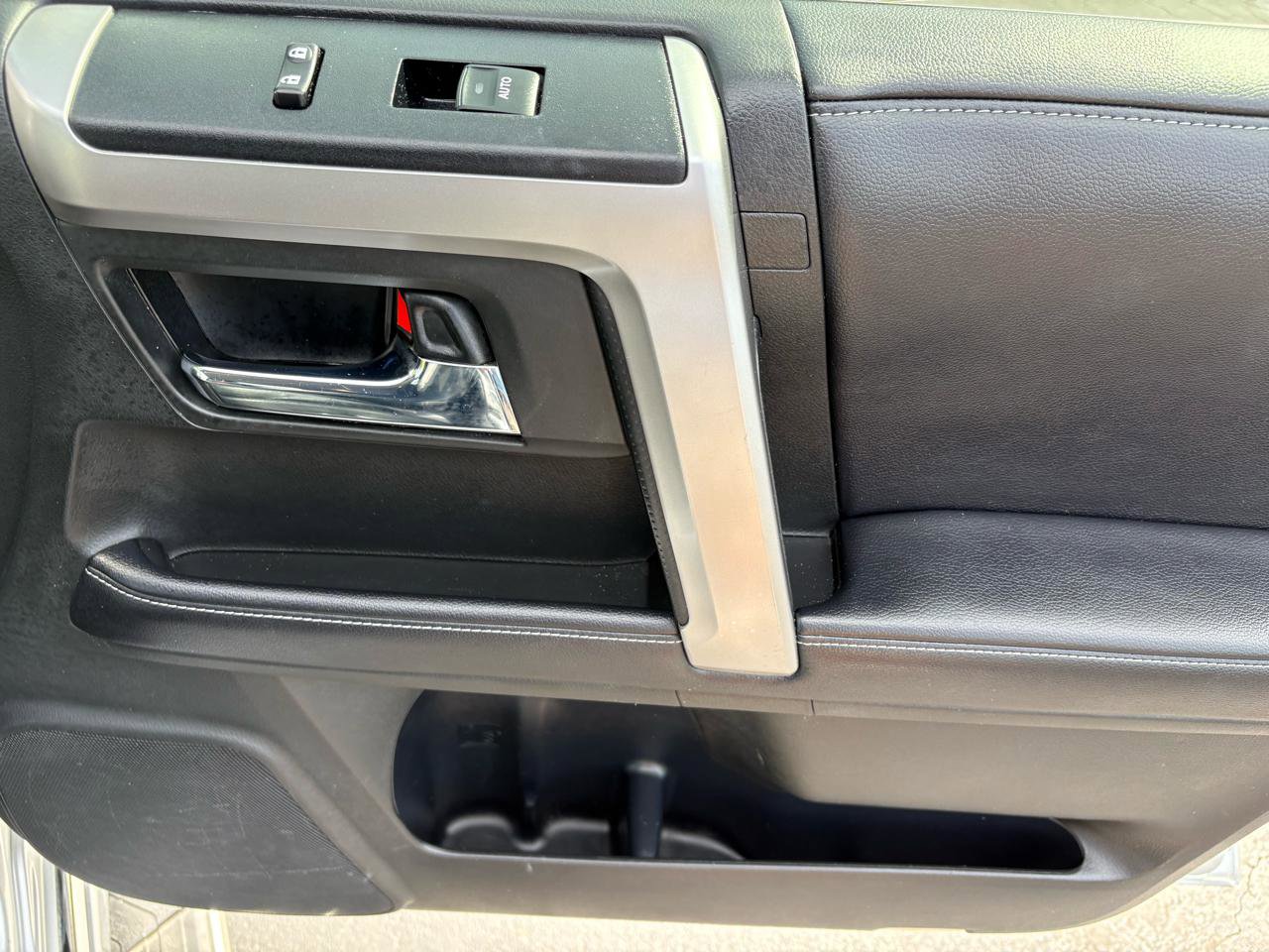 Used 2018 Toyota 4Runner Limited AWD/4WD image 27