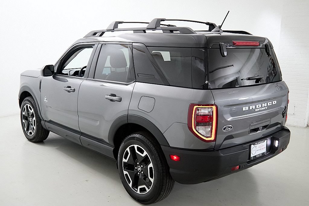Used 2024 Ford Bronco Sport Outer Banks w/ Tech Package AWD/4WD image 9