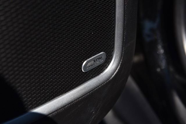 Used 2025 Jeep Compass Latitude w/ Sun & Sound Group AWD/4WD image 9