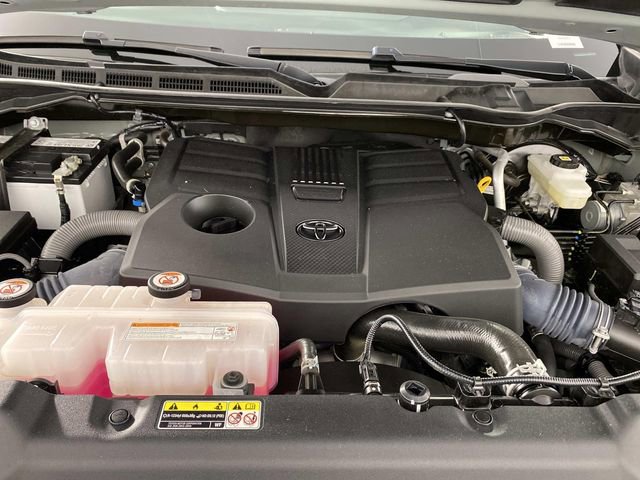 Used 2024 Toyota Tundra Platinum AWD/4WD image 33
