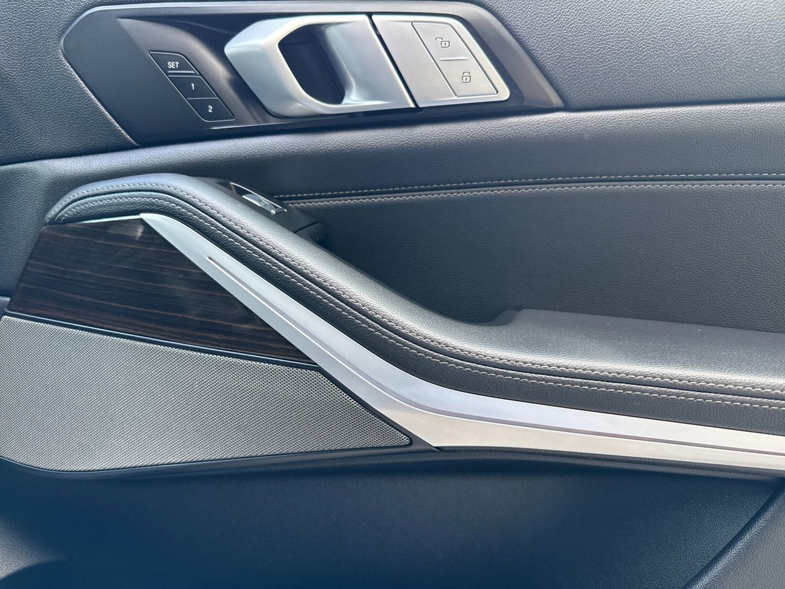 Used 2021 BMW X7 xDrive40i w/ Premium Package image 20