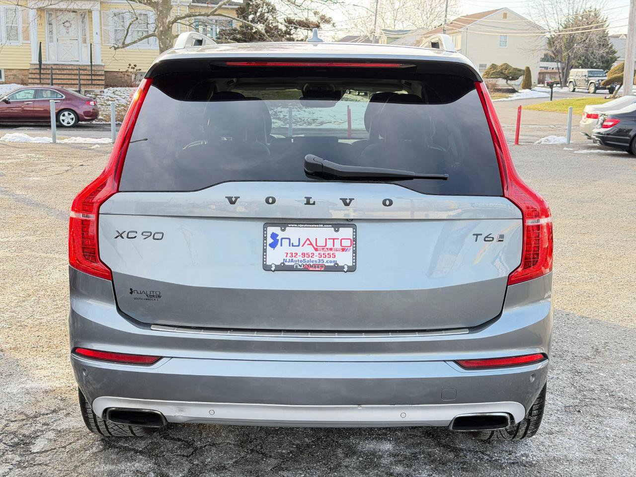 Used 2016 Volvo XC90 T6 Momentum w/ Momentum Plus Package AWD/4WD image 5