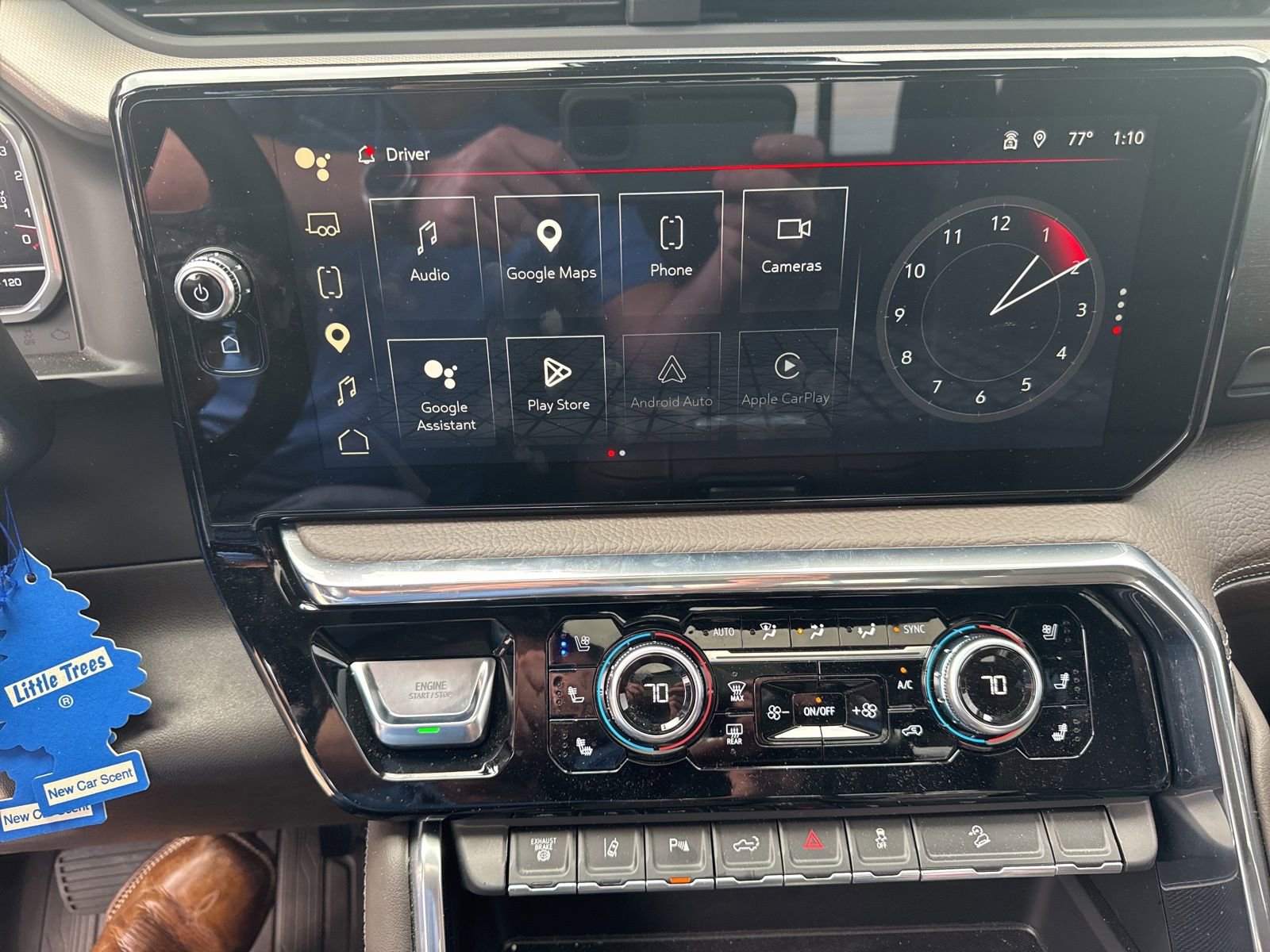 Used 2025 GMC Sierra 2500 Denali w/ Technology Package image 14