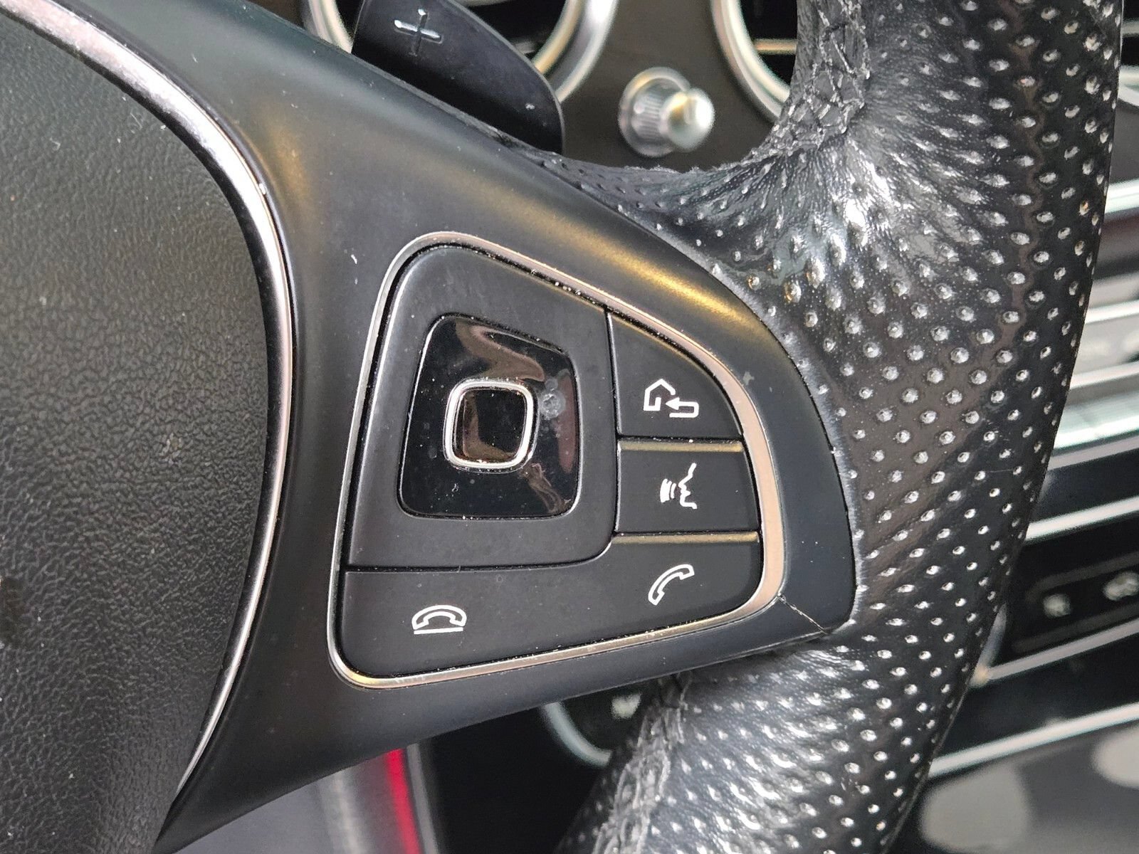 Used 2017 Mercedes-Benz E 300 image 25
