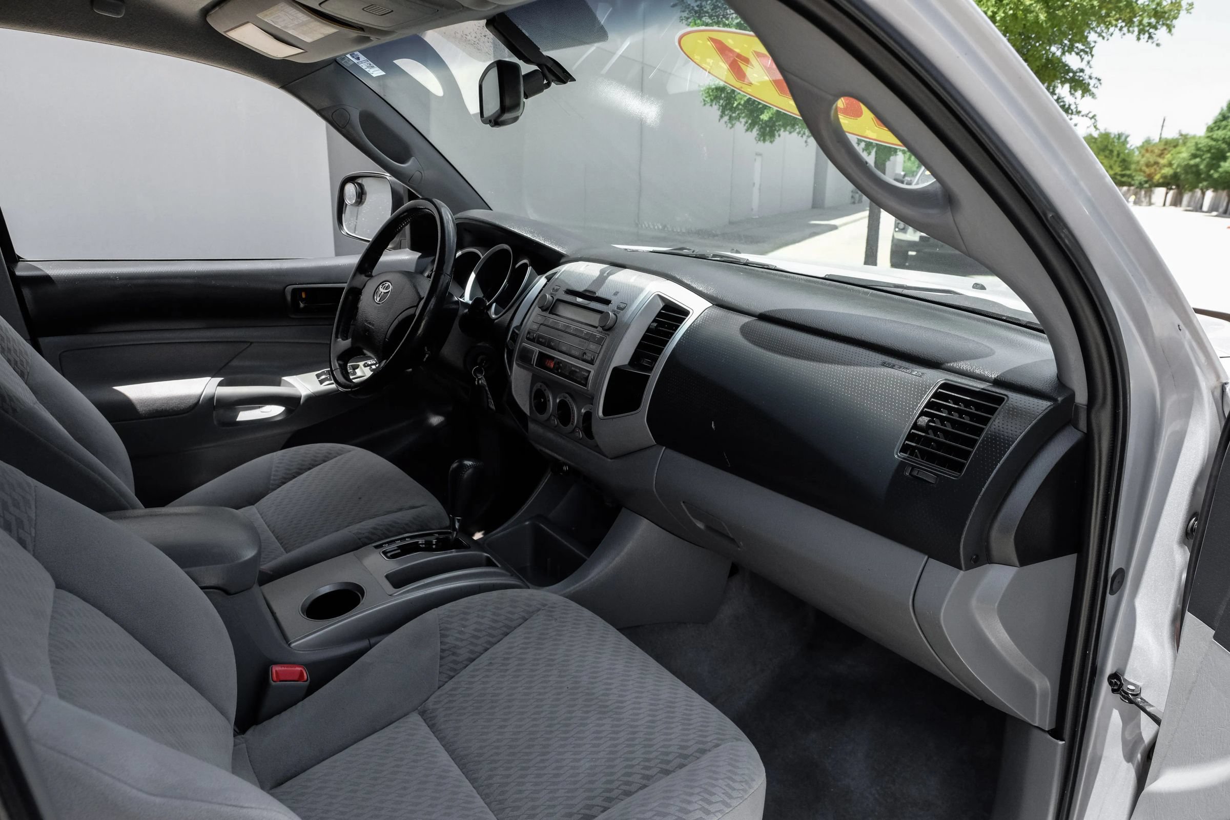 Used 2011 Toyota Tacoma 4x4 Double Cab w/ SR5 Pkg #2 image 20