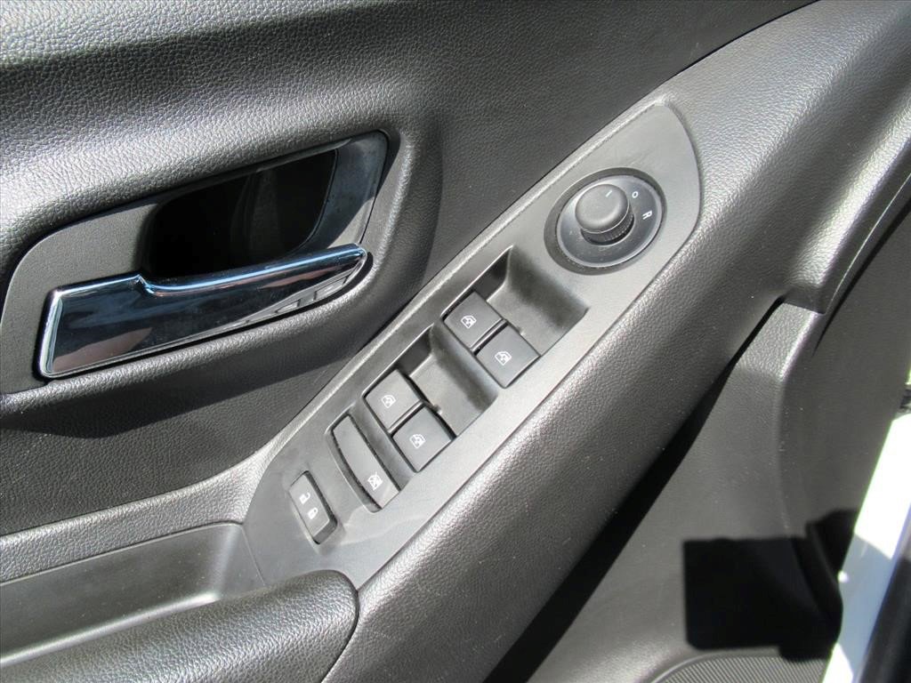 Certified 2022 Chevrolet Trax LT w/ LT Convenience Package image 19