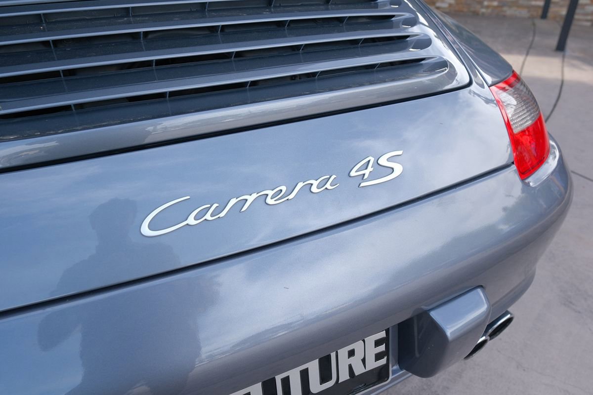 Used 2006 Porsche 911 Carrera 4S AWD/4WD image 32