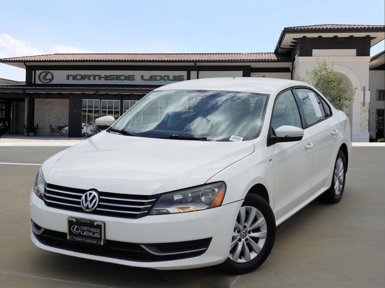 Used 2014 Volkswagen Passat 1.8T Wolfsburg Edition FWD image 1