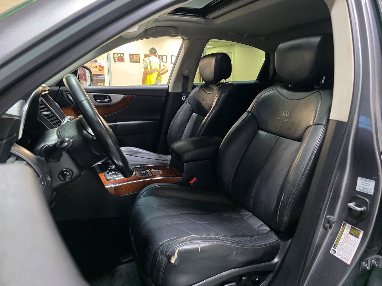 Used 2013 INFINITI FX37 AWD w/ Premium Pkg image 15