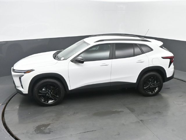 Used 2025 Chevrolet Trax ACTIV FWD image 37