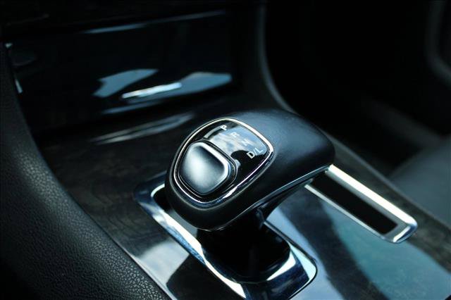 Used 2014 Chrysler 300 C AWD/4WD image 21