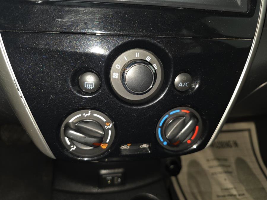 Used 2018 Nissan Versa SV w/ SV Special Edition image 17