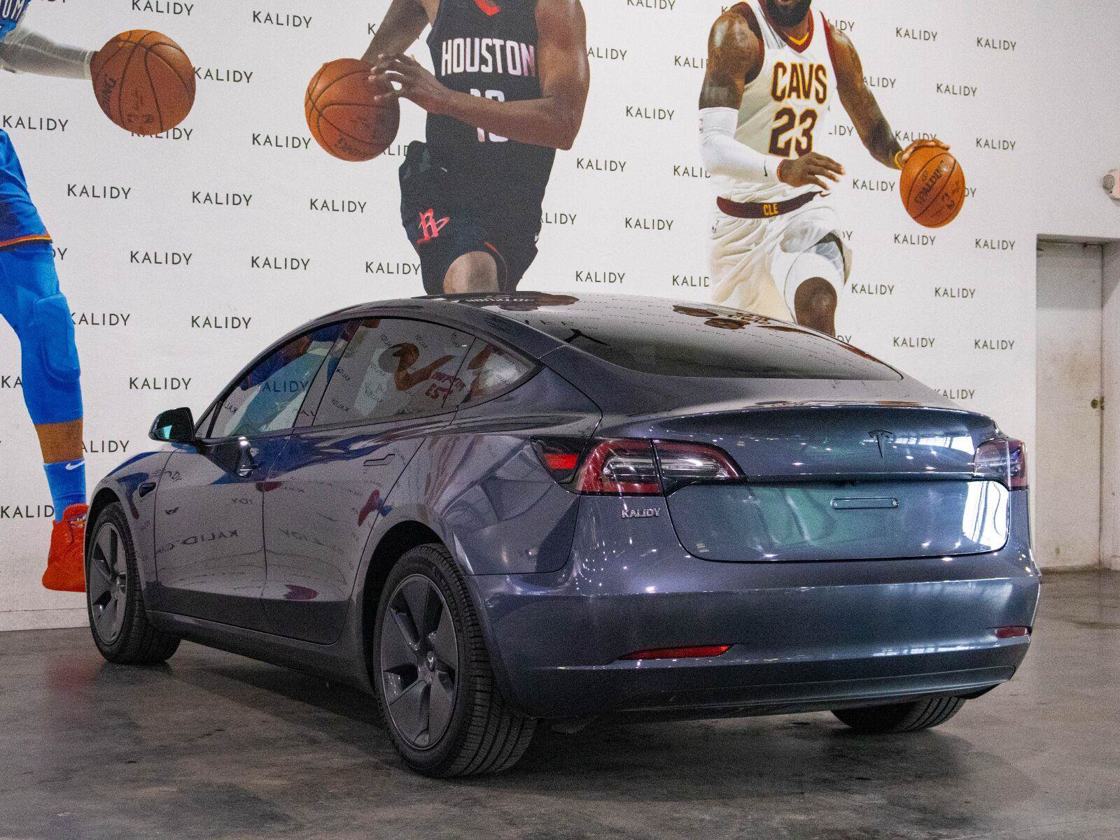 Used 2022 Tesla Model 3 Long Range AWD/4WD image 21
