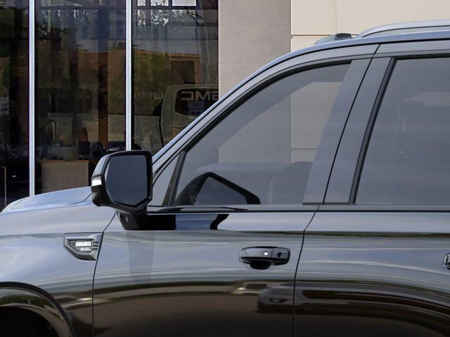 New 2026 GMC Yukon AT4 AWD/4WD image 12