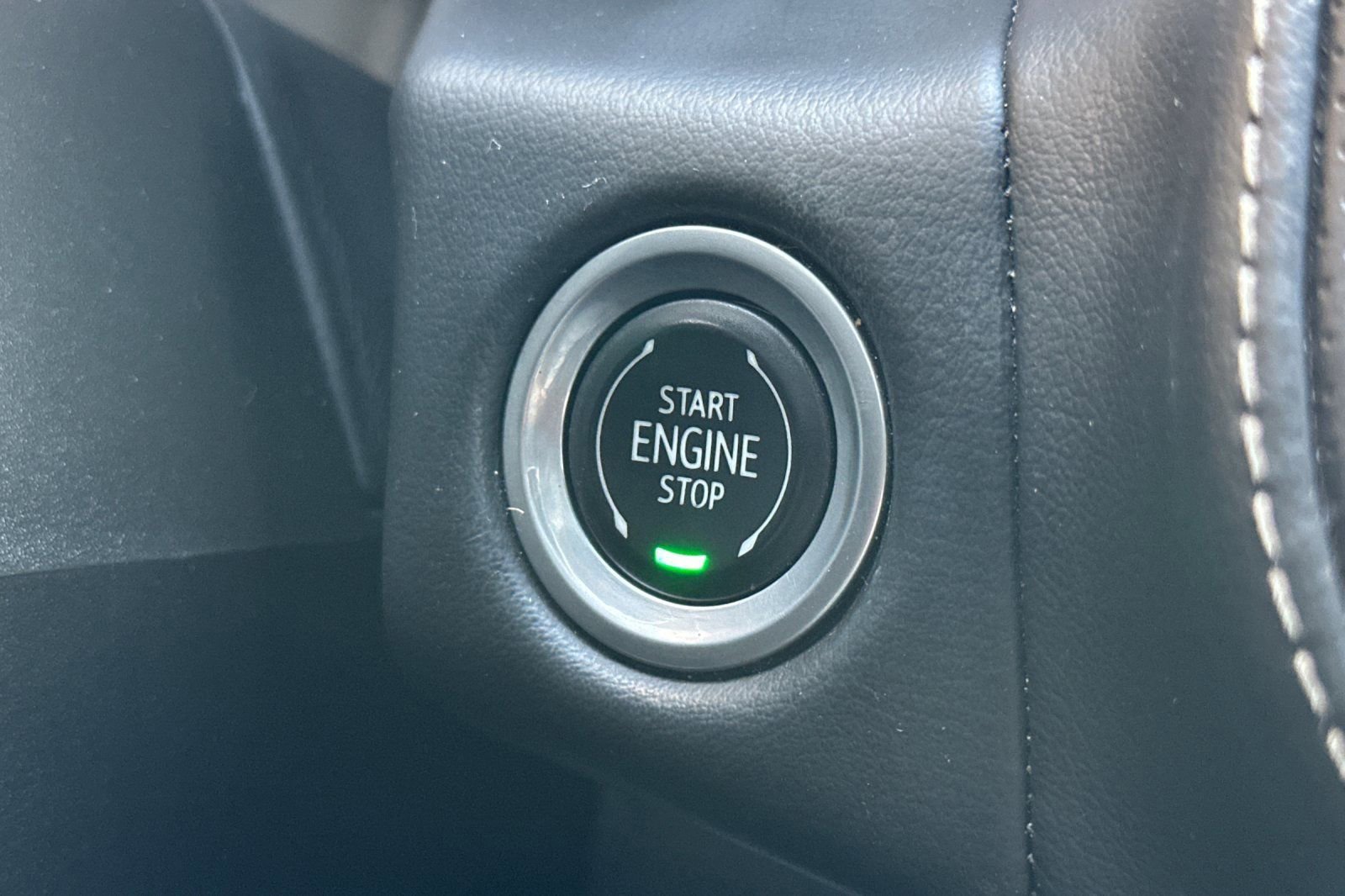 Used 2021 GMC Yukon SLT w/ SLT Luxury Package image 24