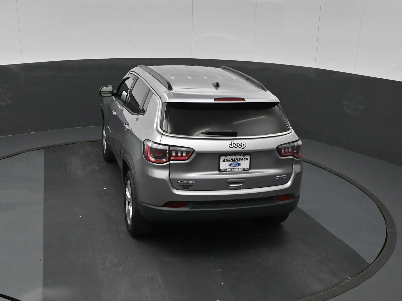 Used 2018 Jeep Compass Latitude w/ Popular Equipment Group AWD/4WD image 45