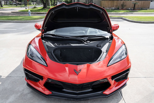 Used 2024 Chevrolet Corvette Stingray Premium Cpe w/ Z51 Performance Package RWD image 19