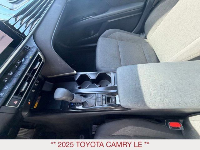 Used 2025 Toyota Camry LE image 16