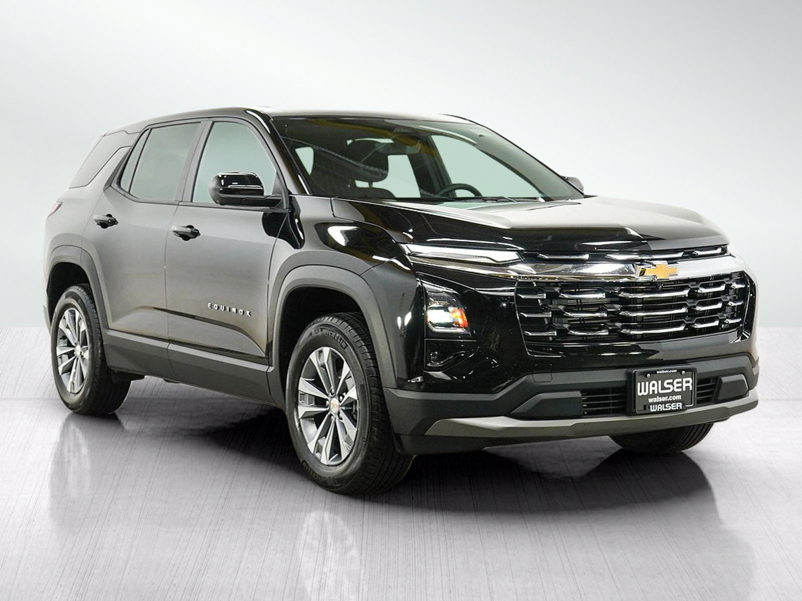 Used 2025 Chevrolet Equinox LT w/ Safety and Technology Package AWD/4WD image 7