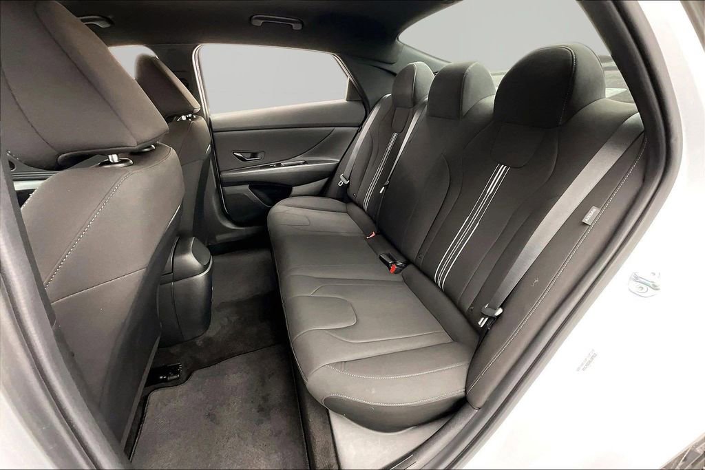 Used 2025 Hyundai Elantra Sport FWD image 26