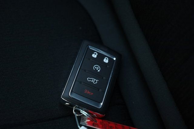 New 2025 Jeep Grand Cherokee Laredo w/ Luxury Tech Group I image 23