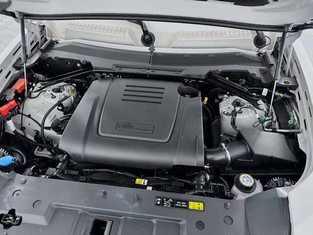 New 2026 Land Rover Defender 110 S image 32
