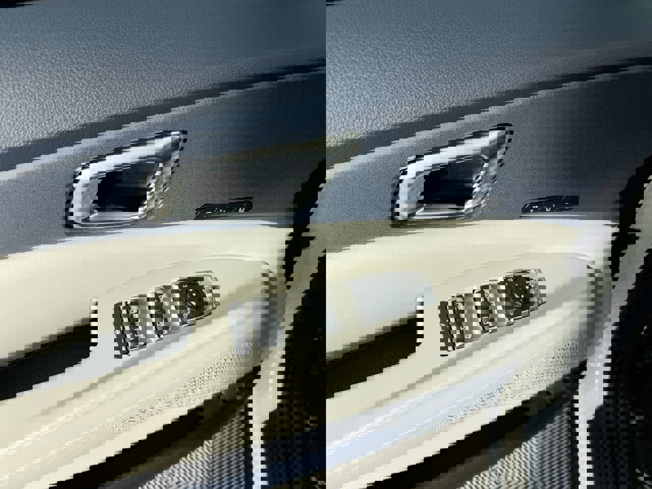 Certified 2026 Kia Carnival SX image 13