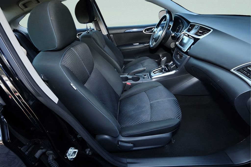 Used 2019 Nissan Sentra SR image 10