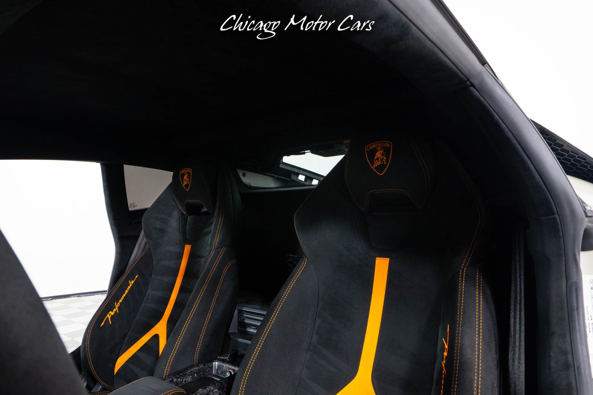Used 2018 Lamborghini Huracan AWD/4WD image 46