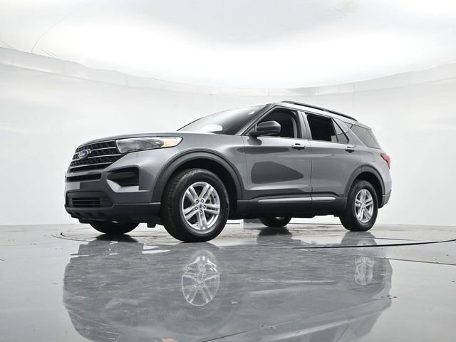 Used 2023 Ford Explorer XLT image 36